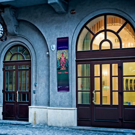 British Club Lviv Hotel Екстериор снимка