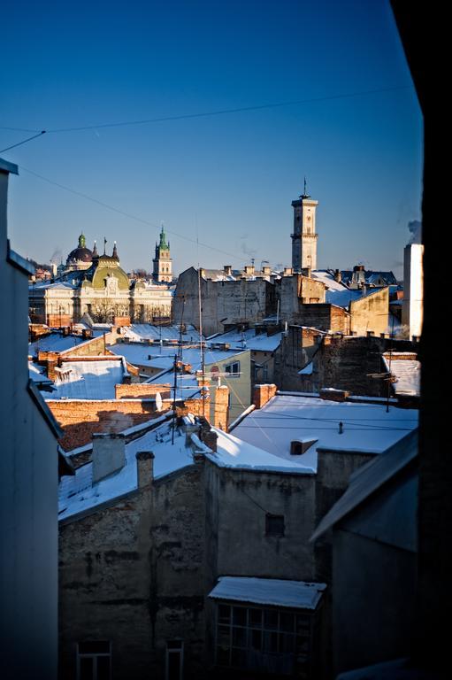 British Club Lviv Hotel Екстериор снимка