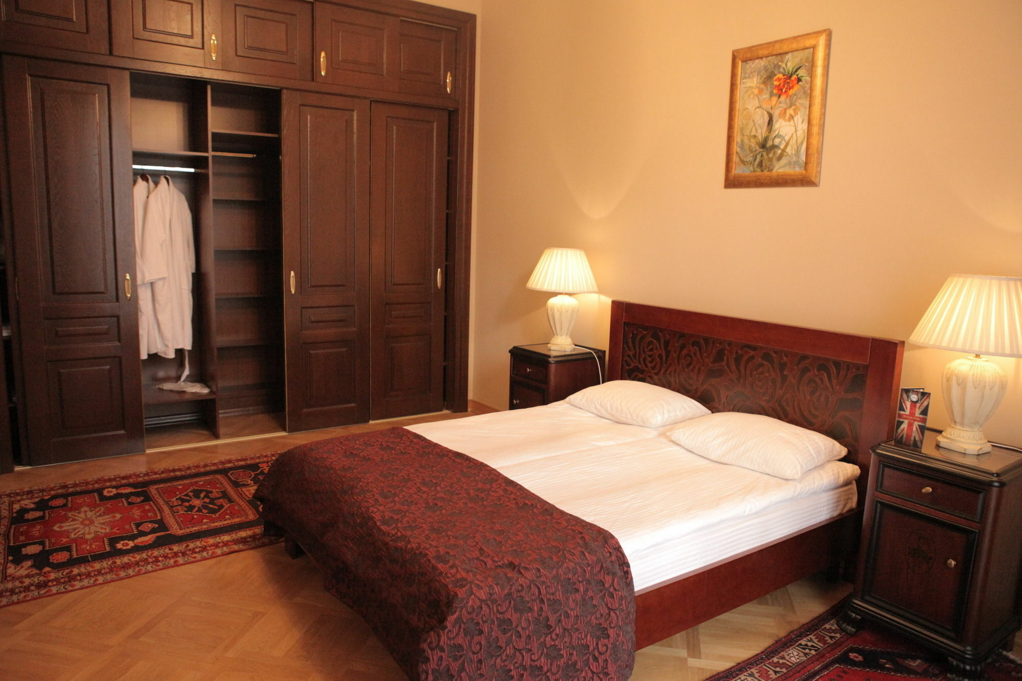 British Club Lviv Hotel Екстериор снимка