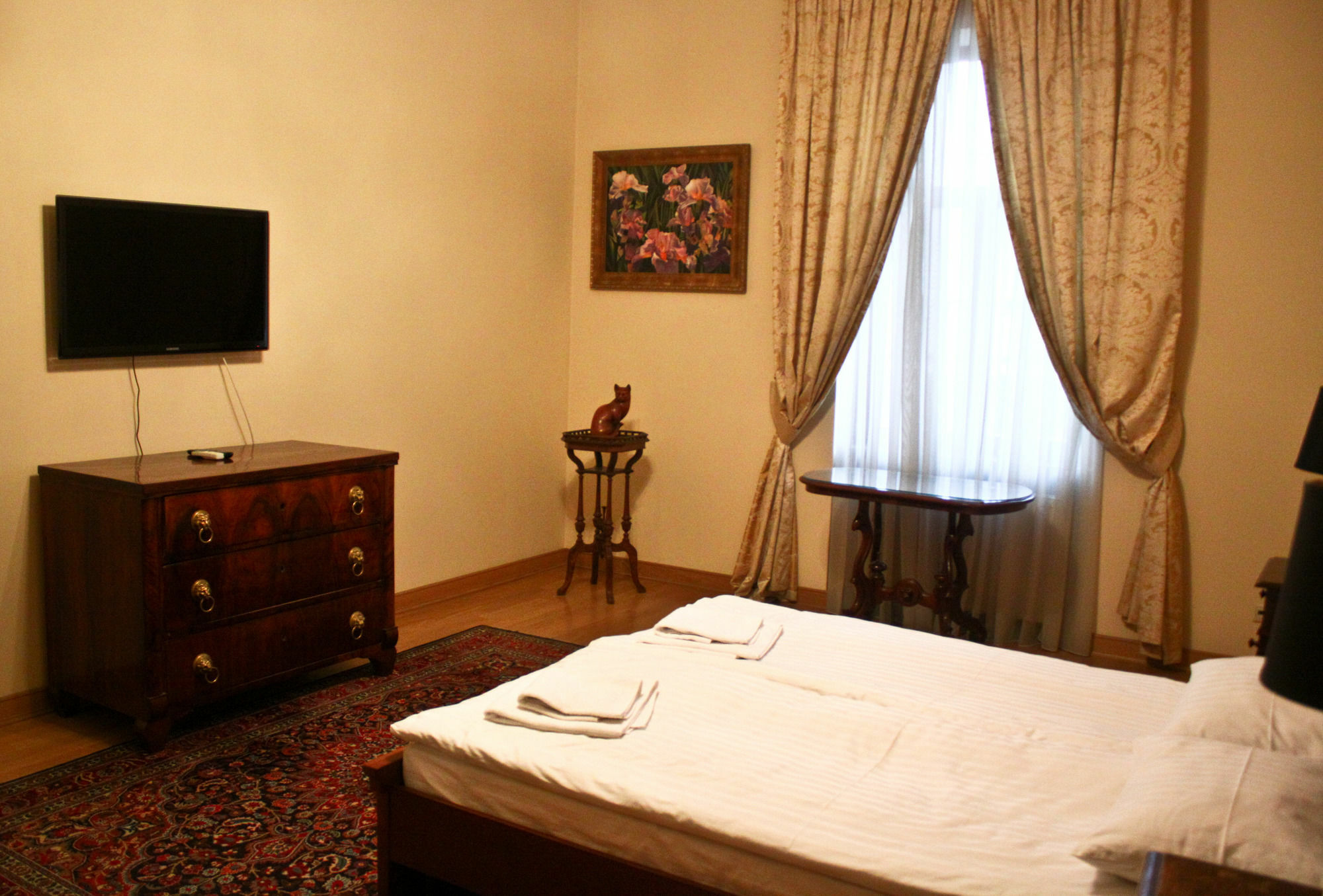 British Club Lviv Hotel Екстериор снимка